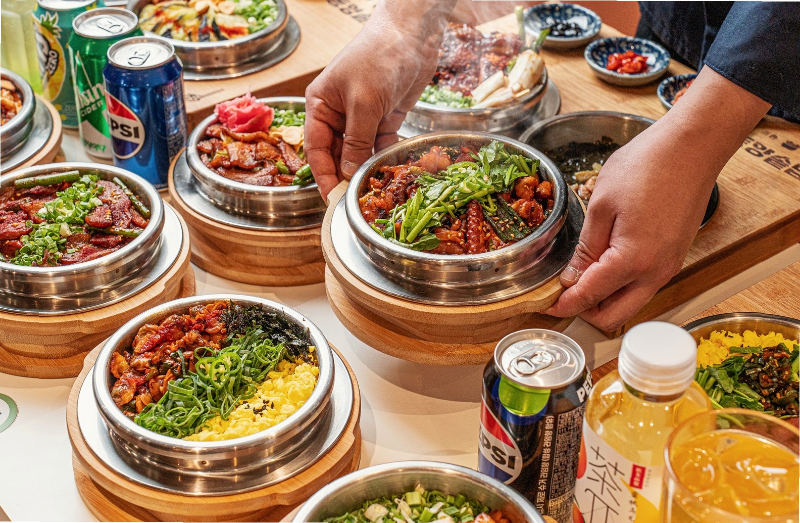 동양솥밥 인테리어