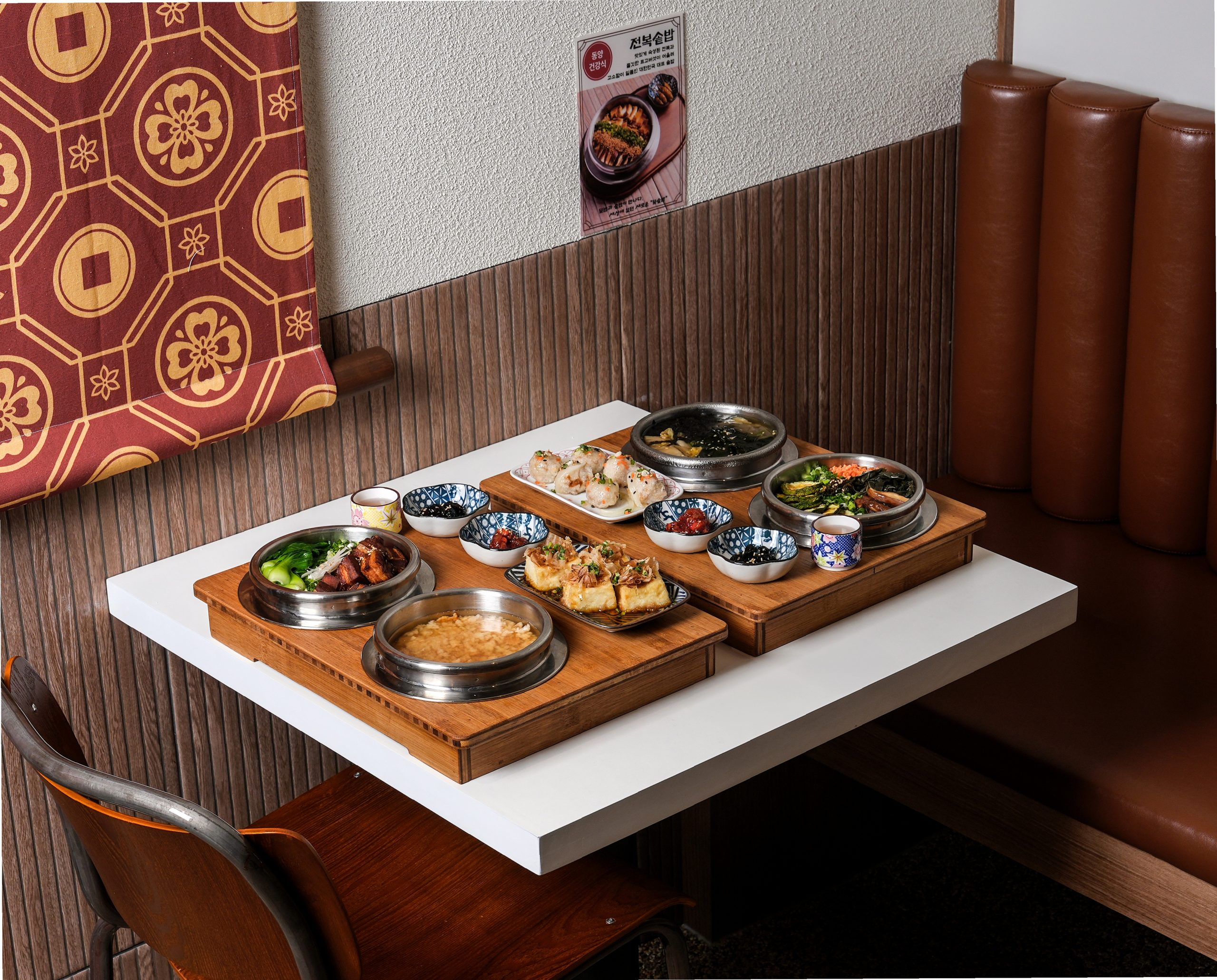 솥밥 전문점 내부